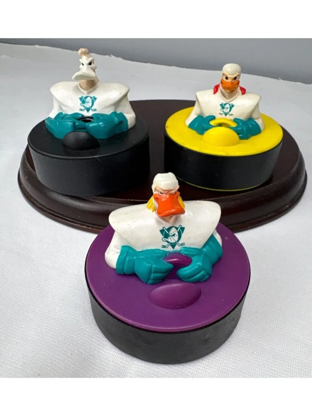 Disney The Mighty Ducks 1996 Happy Meal Hockey Toys Figures